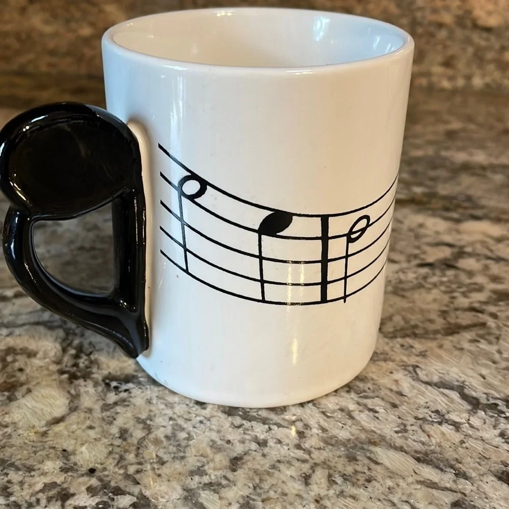 Shafford Original VINTAGE musical notes coffee / beverage MUG 8 oz black white